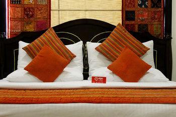 Oyo Premium Rajouri Garden Janta Market New Delhi Bagian luar foto