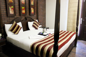 Oyo Premium Rajouri Garden Janta Market New Delhi Bagian luar foto