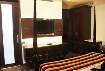 Oyo Premium Rajouri Garden Janta Market New Delhi Bagian luar foto